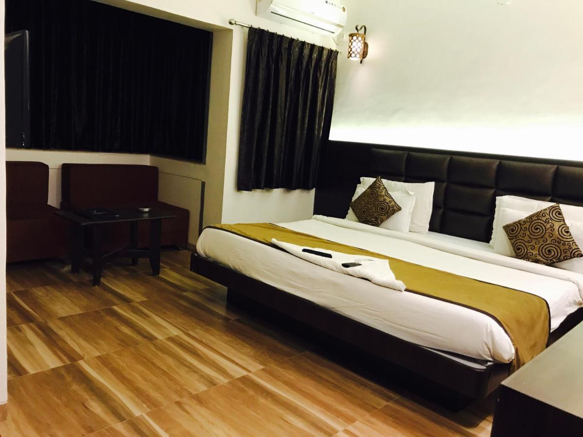 Hotel Sai Kripa Imperial Daman Exteriér fotografie