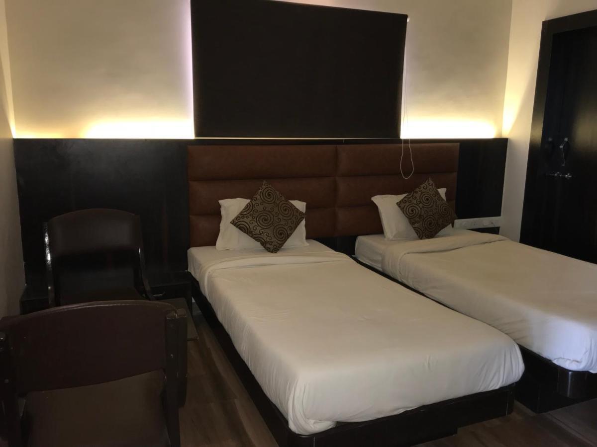 Hotel Sai Kripa Imperial Daman Exteriér fotografie
